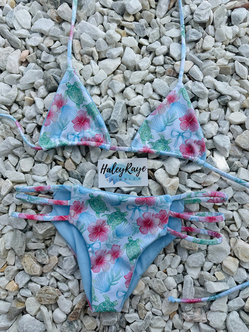BY THE SEA PRINT -SELECT TOP STYLE-
