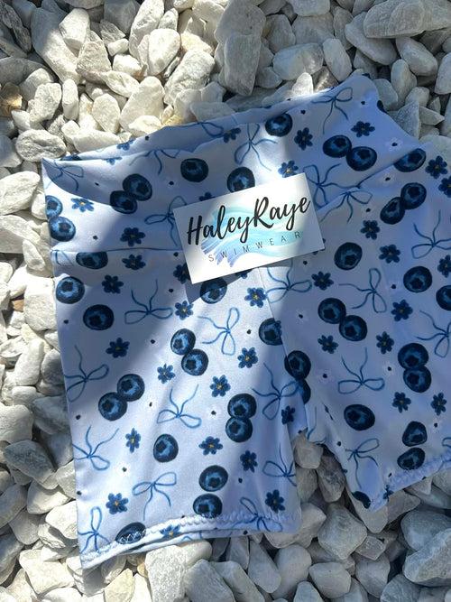 GIRLS BIKE SHORTS: BLUEBERRY PICKING