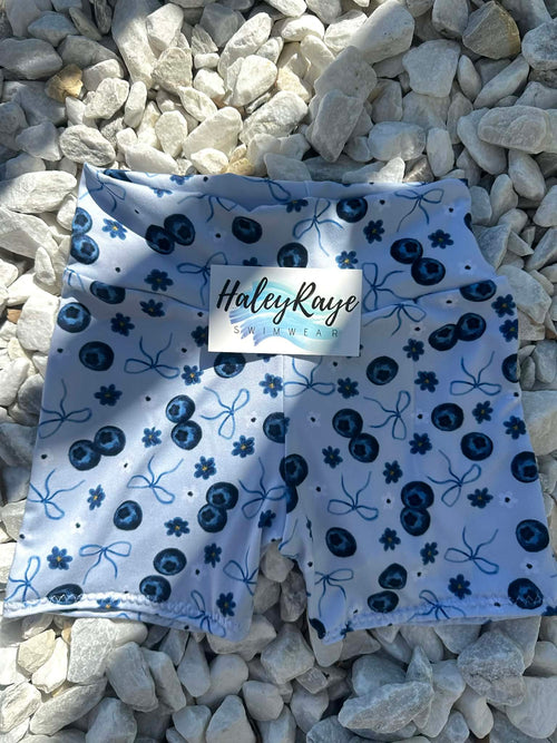 GIRLS BIKE SHORTS: BLUEBERRY PICKING